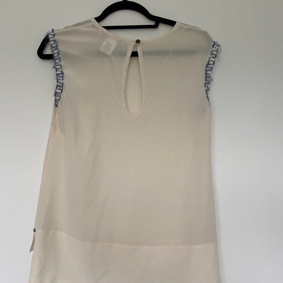 Dress shirt cream with blue on the sleeves - Picture 3 of 3